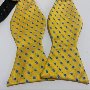 Hisdern Men's Silk Bow Tie Yellow Blue Medallion Dot Floral Adjustable NWOT